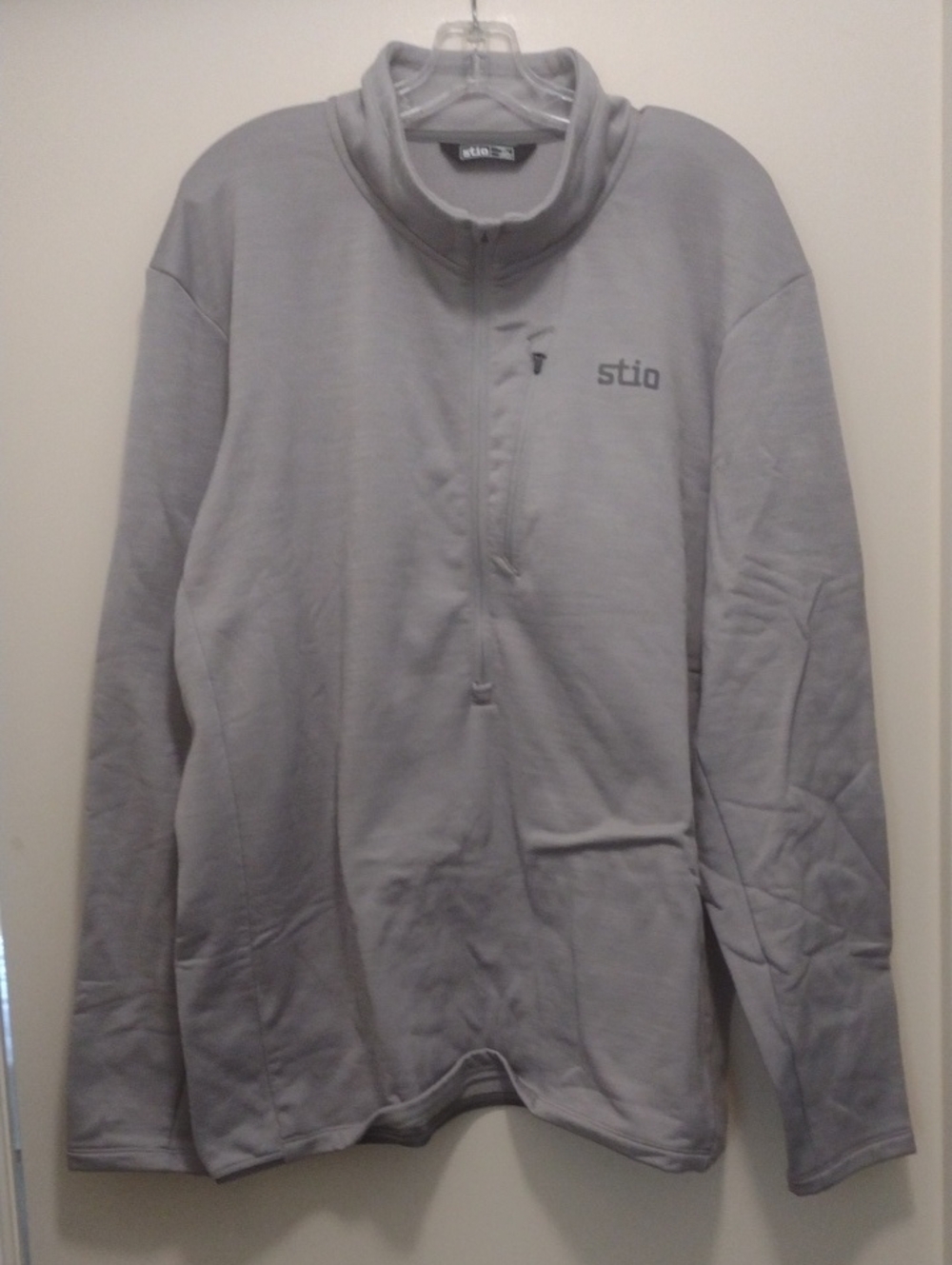 Stio Men's Light Gray Half-Zip Pullover (J1256)
